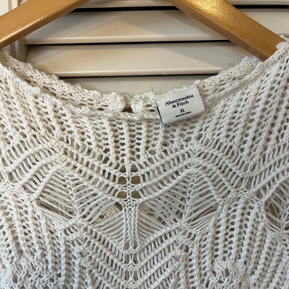 Abercrombie & Fitch Crochet Sleeveless Top - Picture 4 of 6